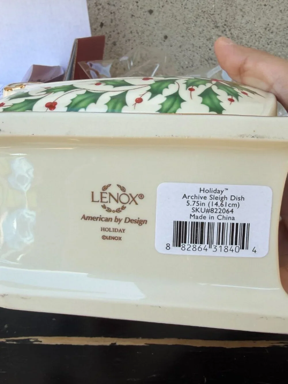 NIB VINTAGE LENOX HOLIDAY ARCHIVE SLEIGH DISH W/ HOLLY BERRIES 5.7